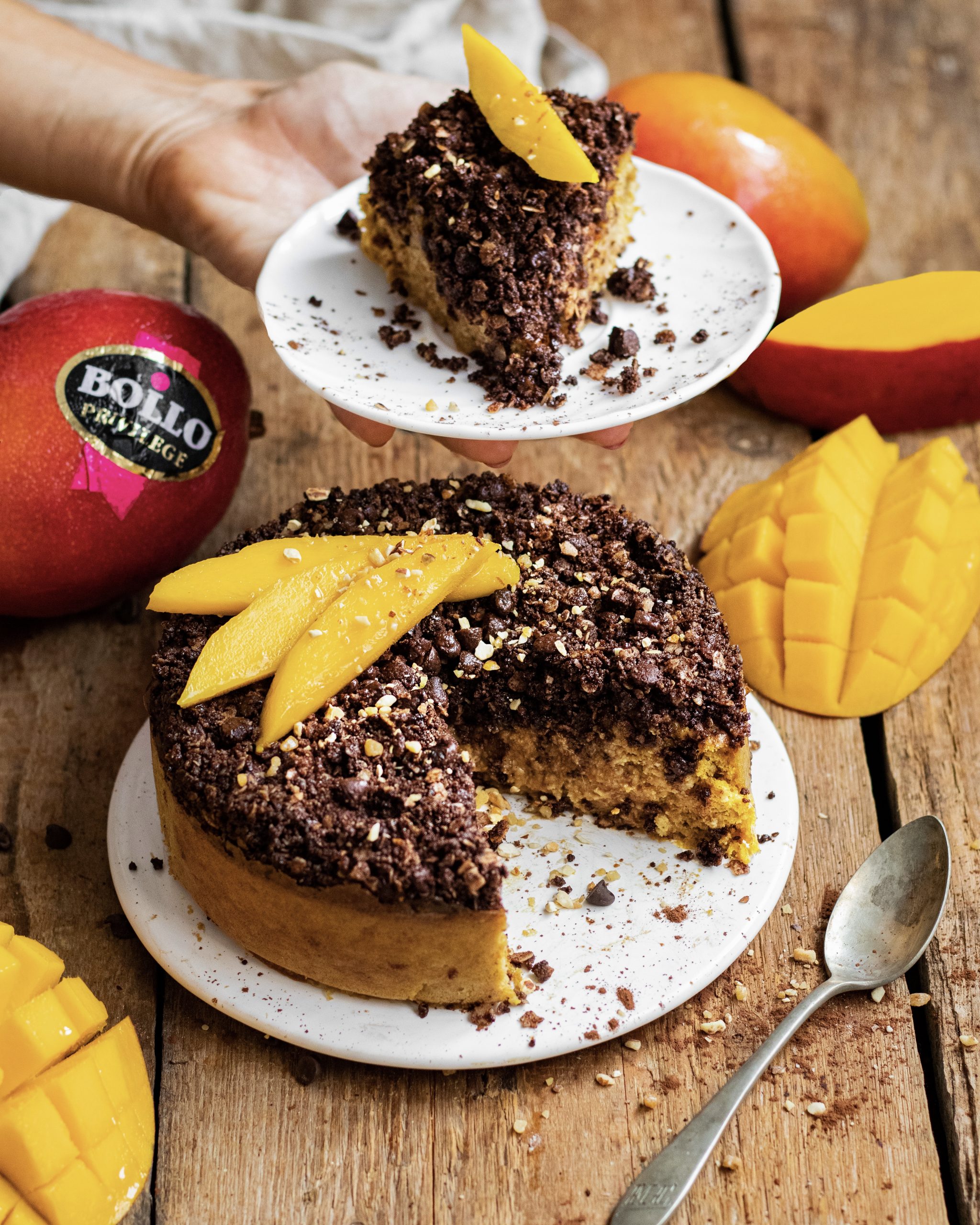 Mango and chocolate crumble cake